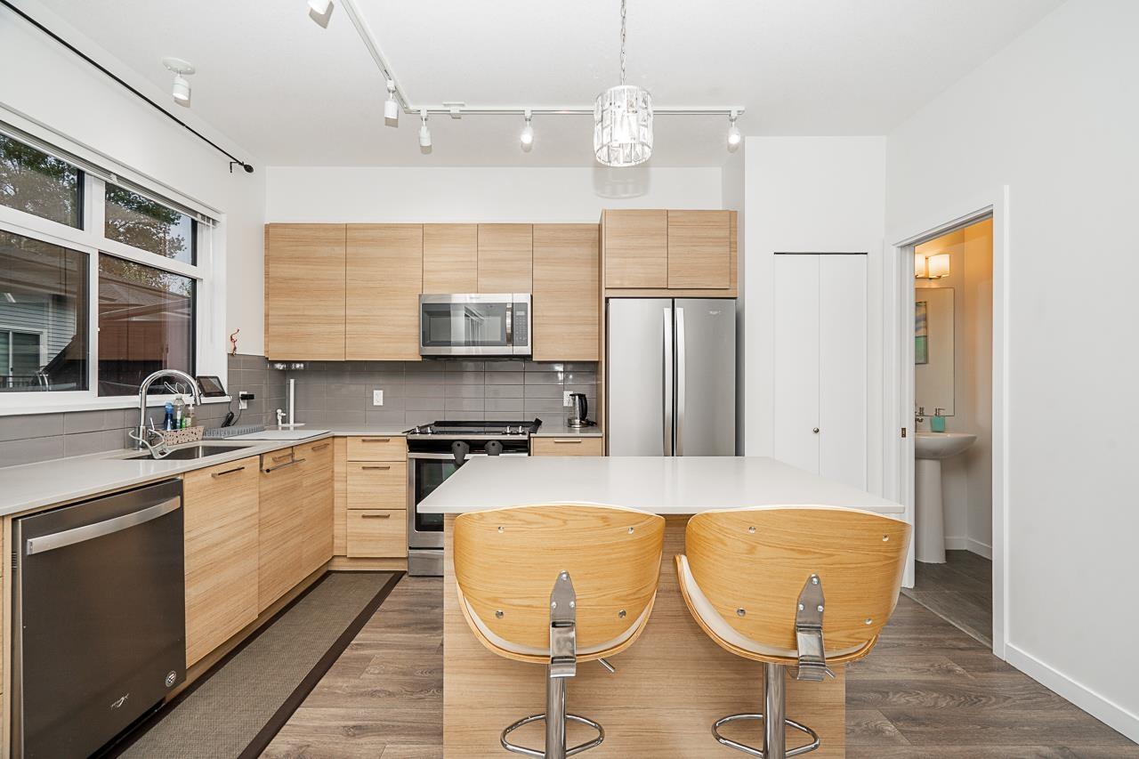 802 18505 Laurensen Place, Surrey — photo 12