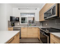 802 18505 Laurensen Place, Surrey, BC V4N6R7 Photo 14