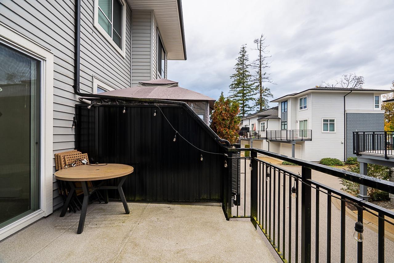 802 18505 Laurensen Place, Surrey — photo 33