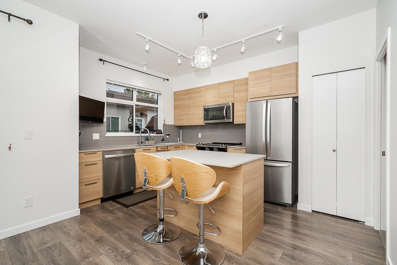 802 18505 Laurensen Place, Surrey — photo 13
