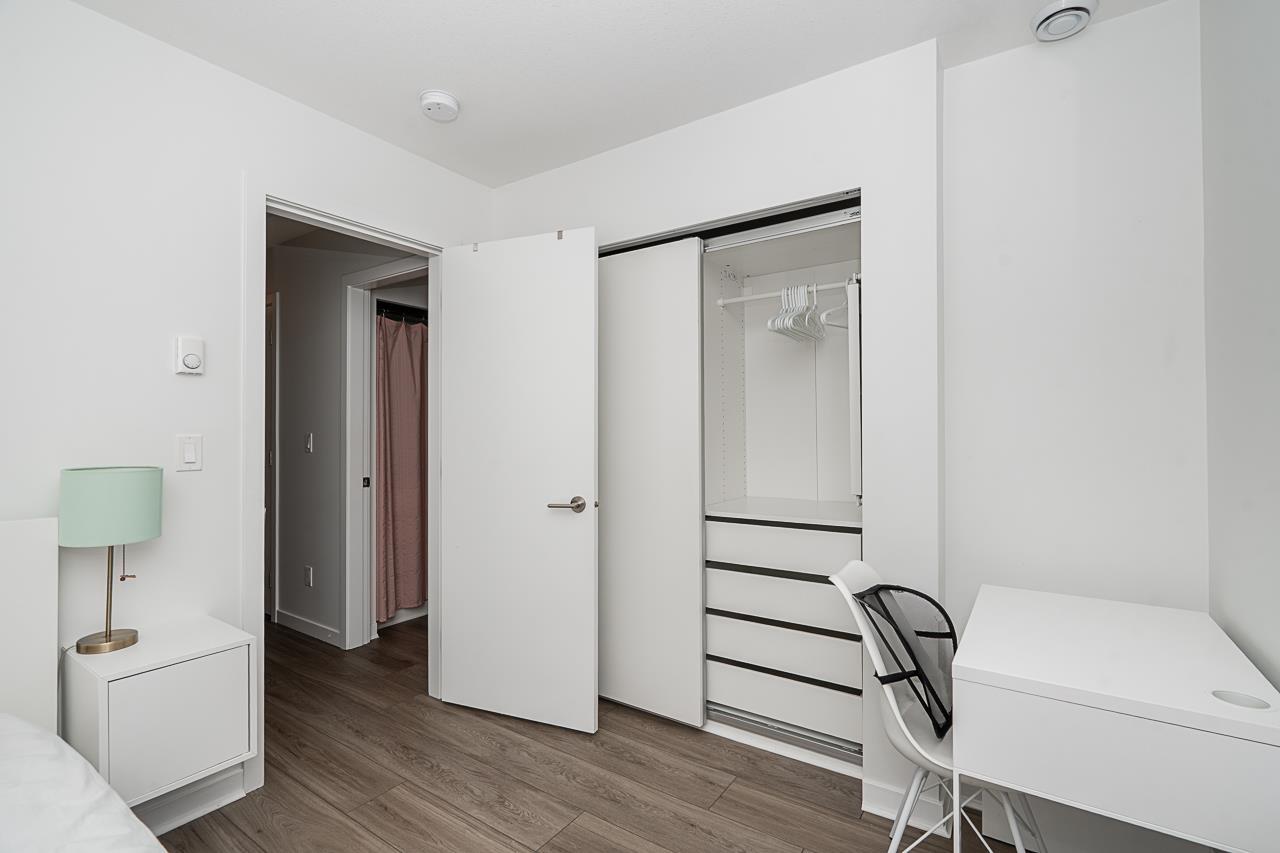 802 18505 Laurensen Place, Surrey — photo 23