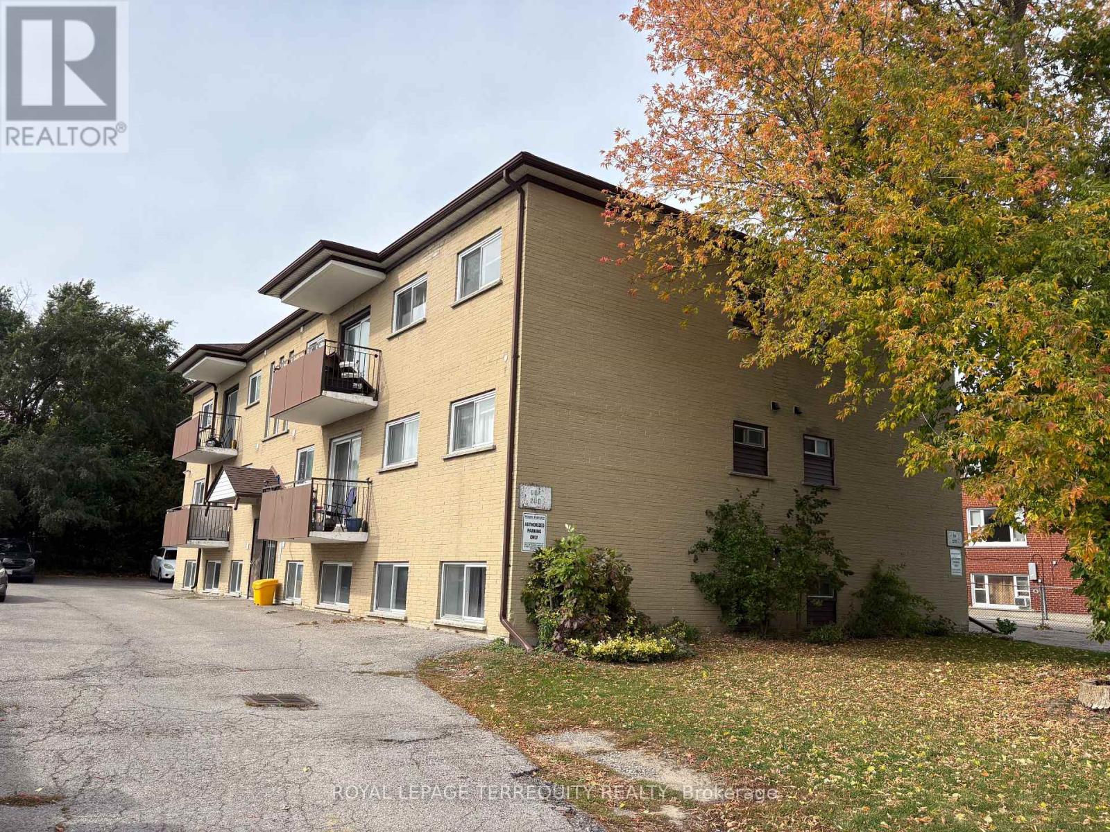 302- 200 Park Road North, Oshawa, ON photo 14