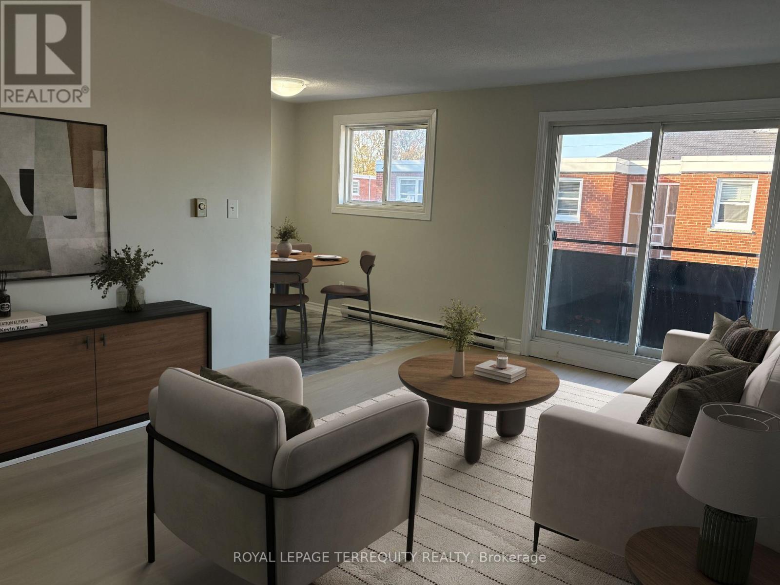 302- 200 Park Road North, Oshawa, ON photo 3