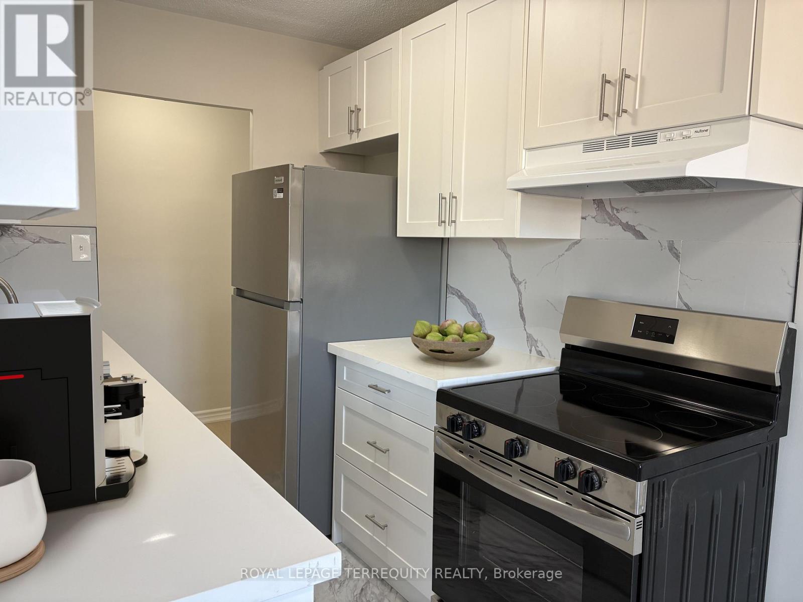 302- 200 Park Road North, Oshawa, ON photo 7