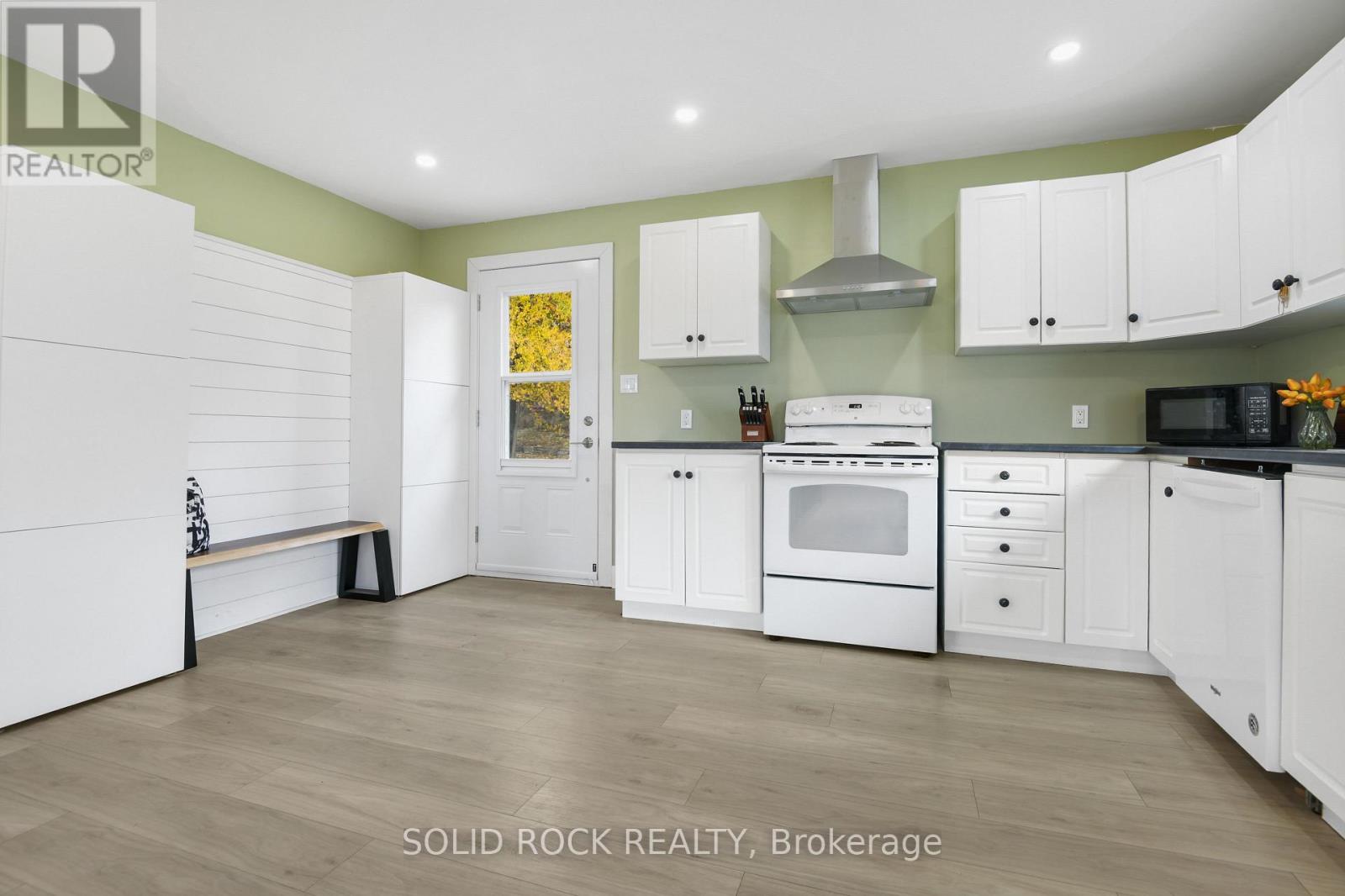 129 WALLACE STREET, Bonnechere Valley — photo 3