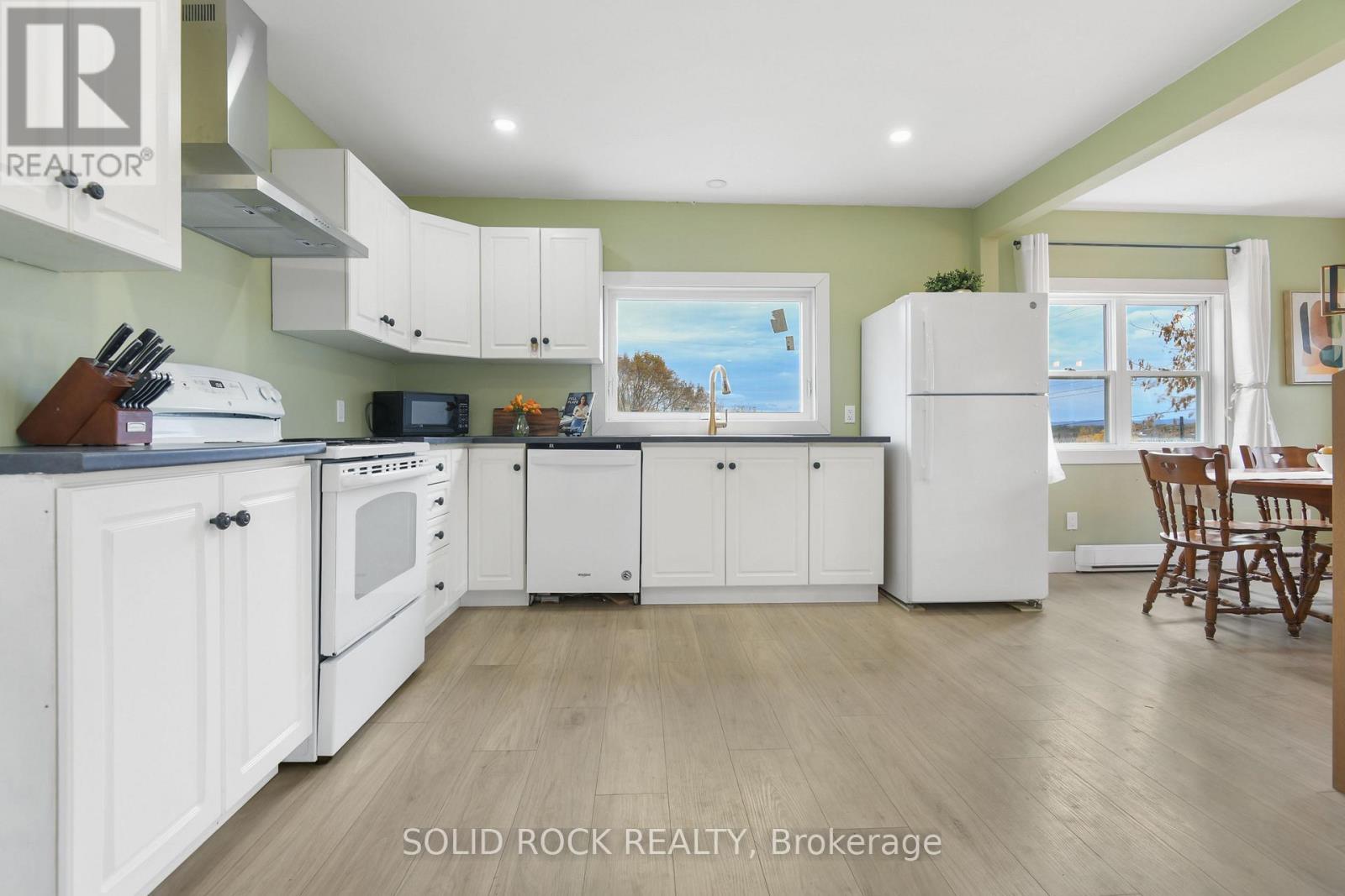 129 WALLACE STREET, Bonnechere Valley — photo 4