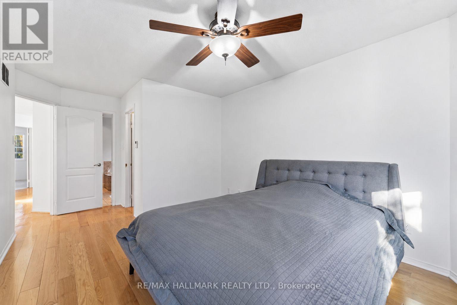 130 Old Colony Road, Richmond Hill, ON photo 17