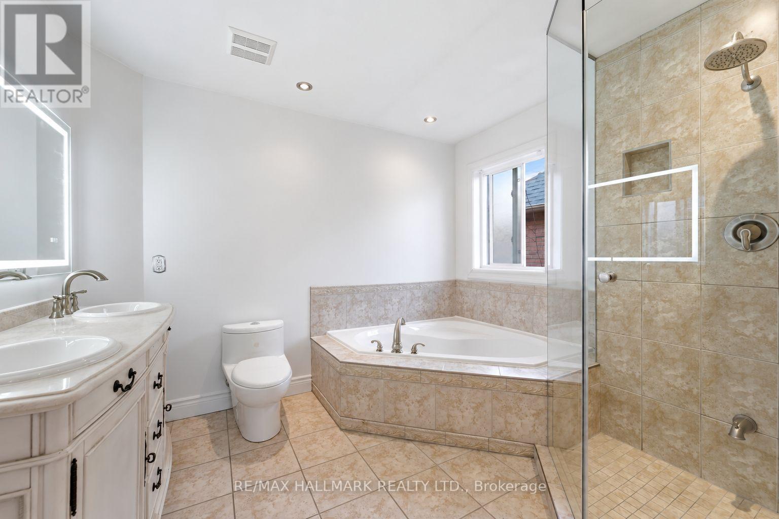 130 Old Colony Road, Richmond Hill, ON photo 20