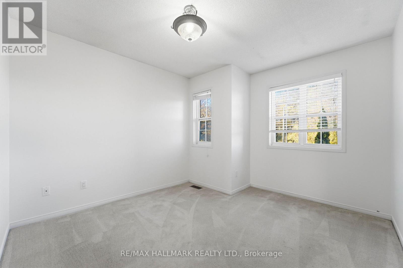130 Old Colony Road, Richmond Hill, ON photo 23