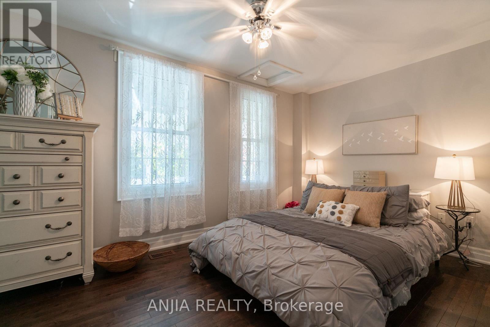 49 Church Street, Markham, ON photo 17