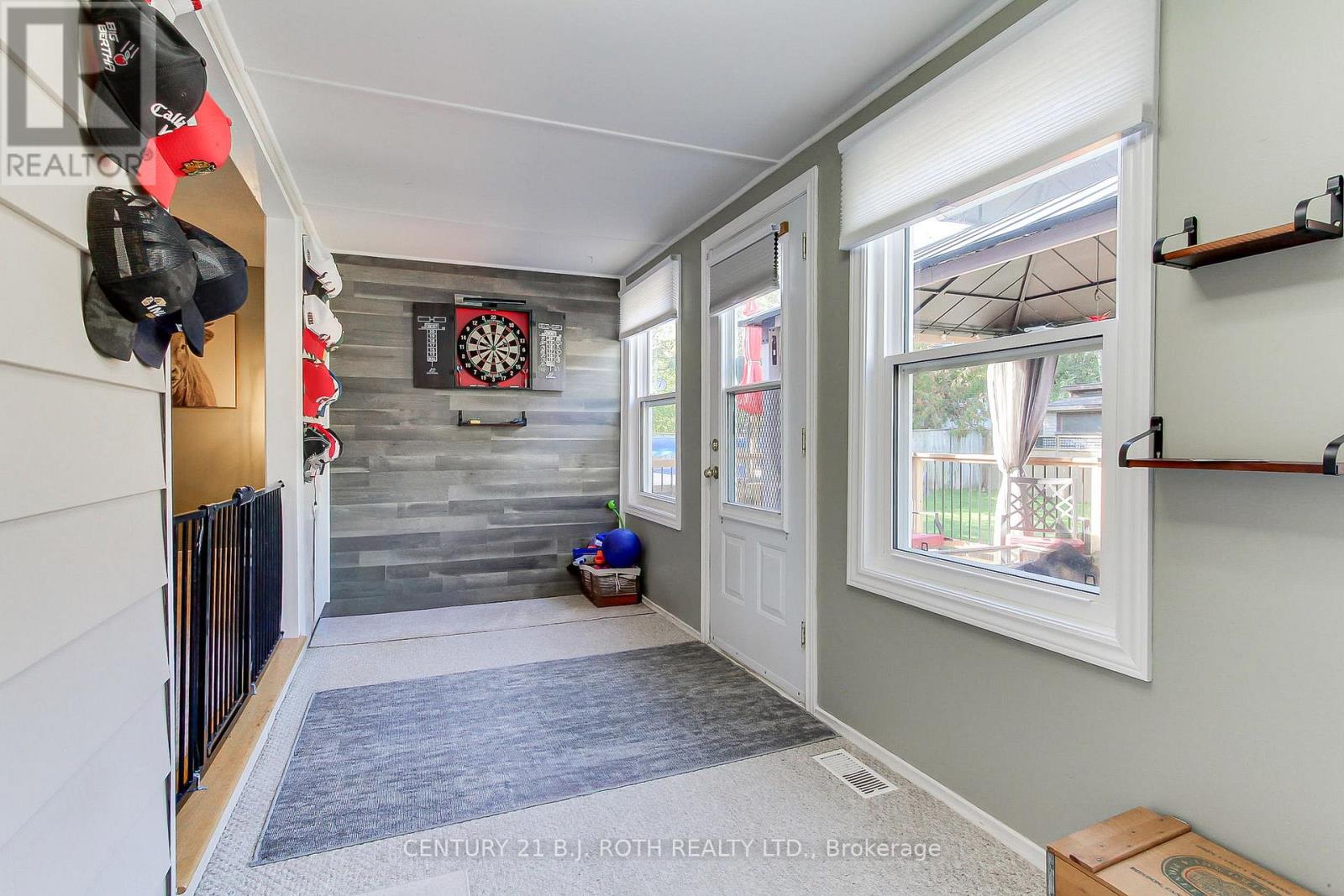 32 Franklin Beach Road, Georgina, ON photo 16