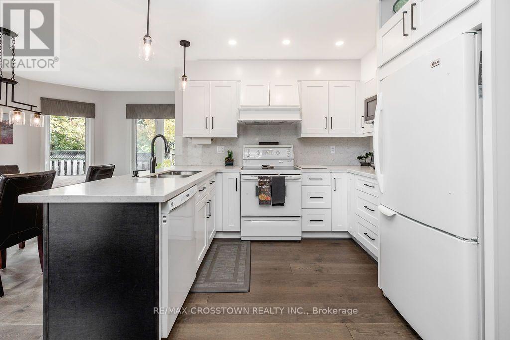 33 Raquel Street, Barrie, ON photo 16