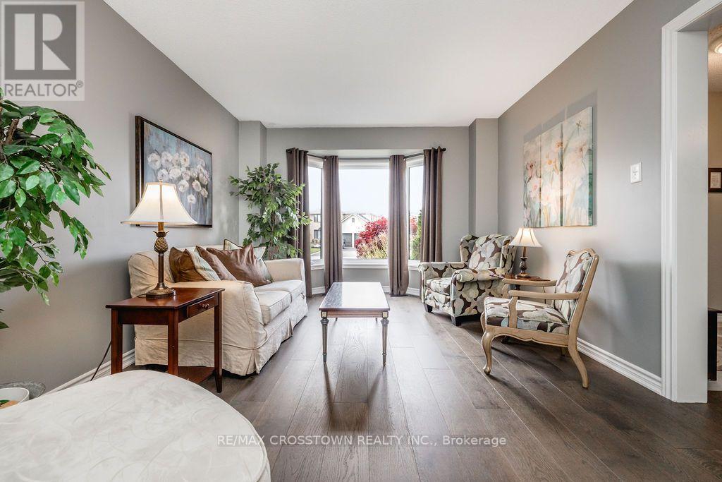 33 Raquel Street, Barrie, ON photo 6