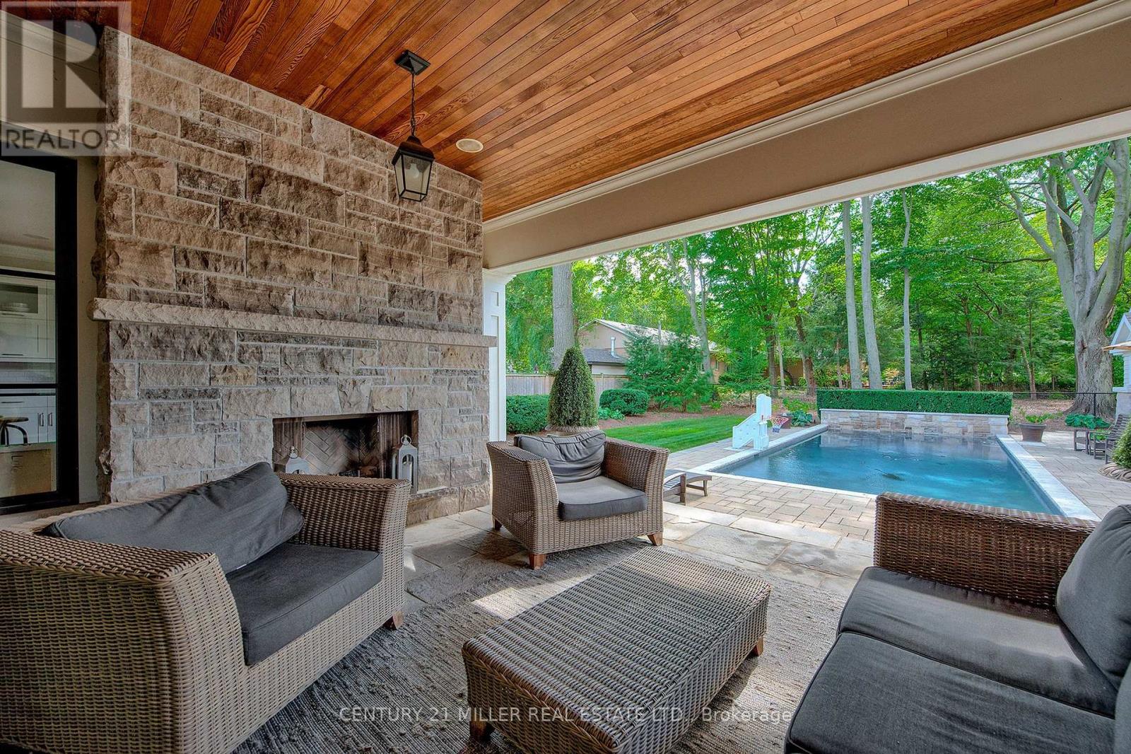 416 Wedgewood Drive, Oakville, ON photo 41