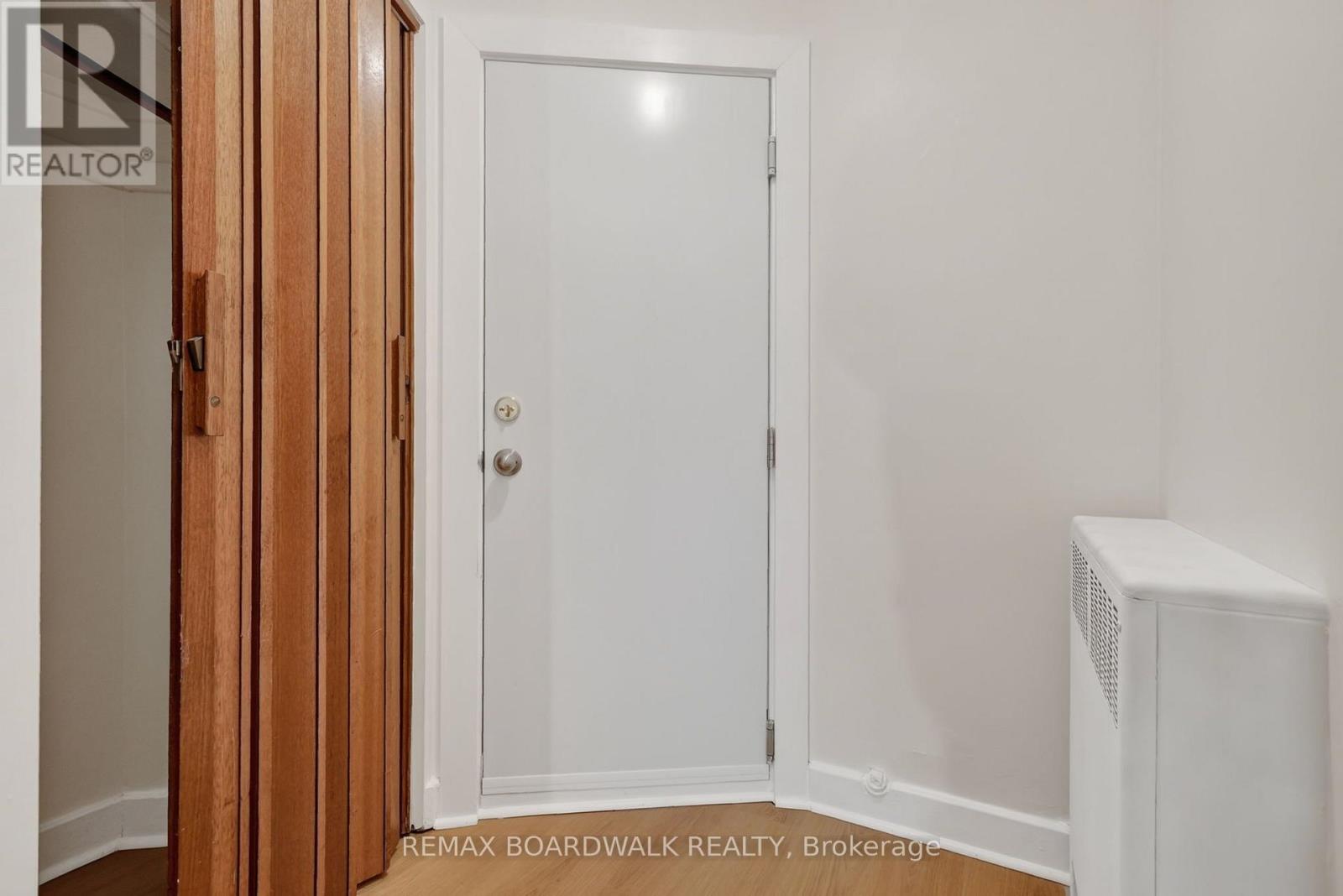 Commercial Condos for Rent in Ottawa – A – 11 KIPPEWA DRIVE, Ottawa – By Peter Sagos - Image 6
