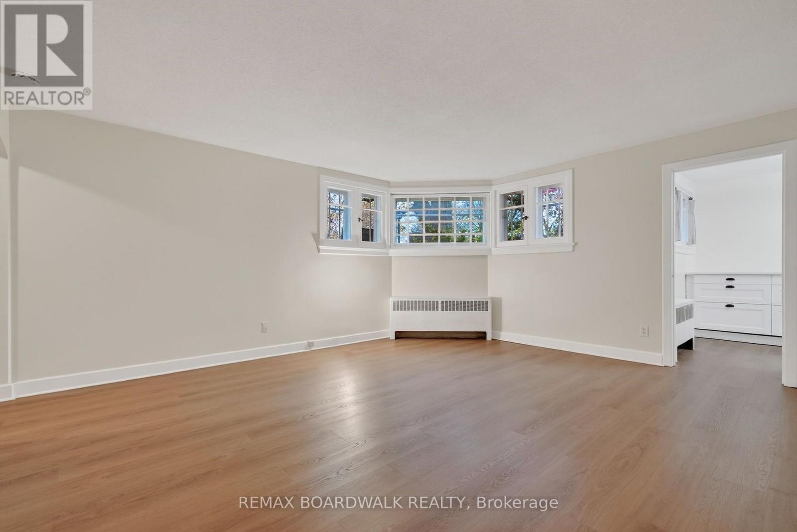 Commercial Condos for Rent in Ottawa – A – 11 KIPPEWA DRIVE, Ottawa – By Peter Sagos - Image 9