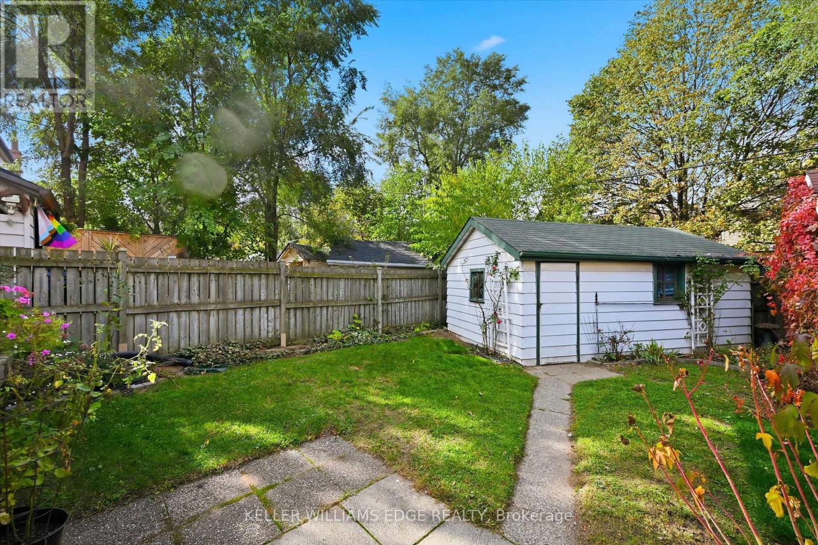 158 London Street South, Hamilton, ON photo 39