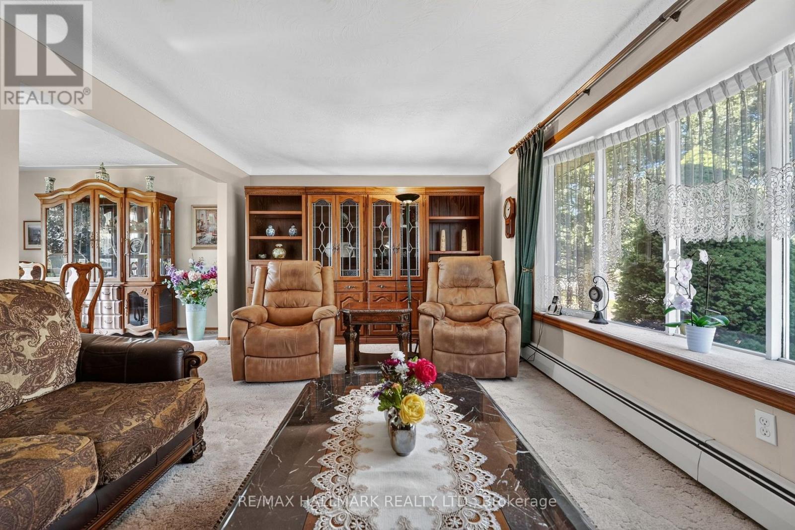 697 Ridge Road West, Grimsby, ON photo 14