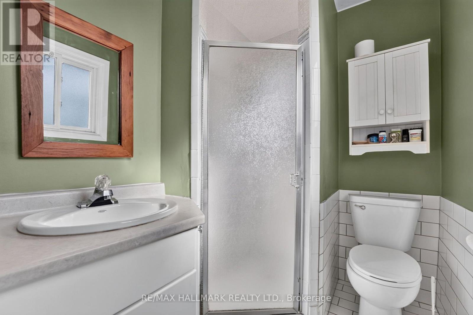 697 Ridge Road West, Grimsby, ON photo 33