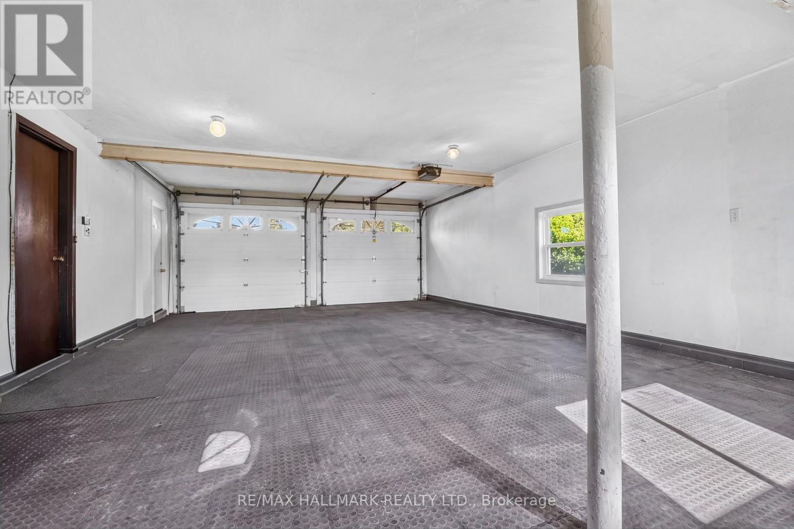 697 Ridge Road West, Grimsby, ON photo 50