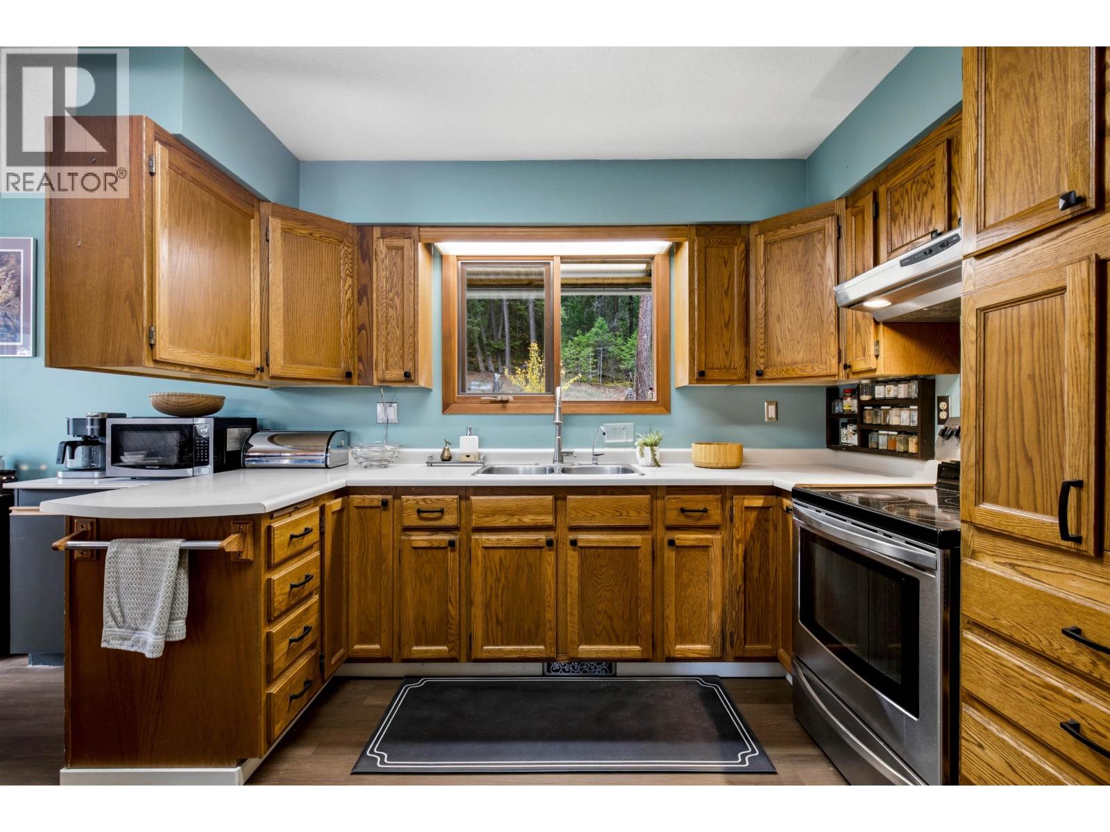 1931 SOUTH LAKESIDE DRIVE, Williams Lake - Image 1