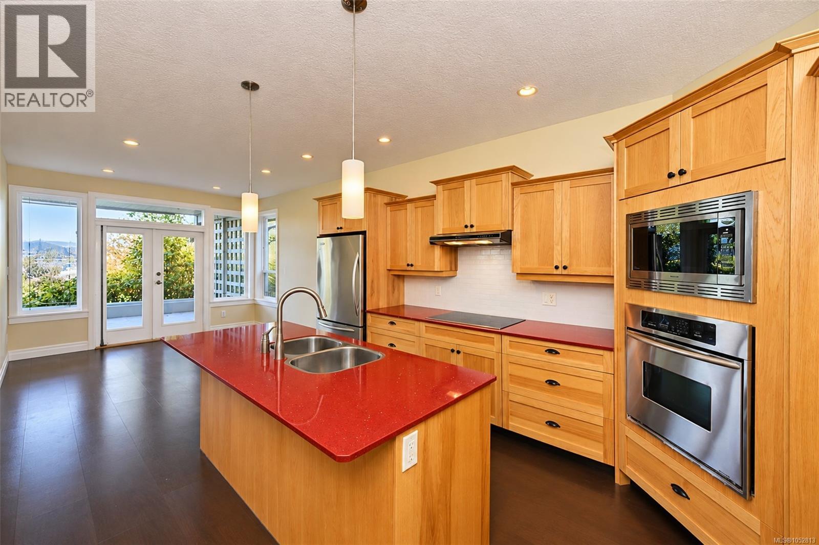 6086 Sterling Dr - 13