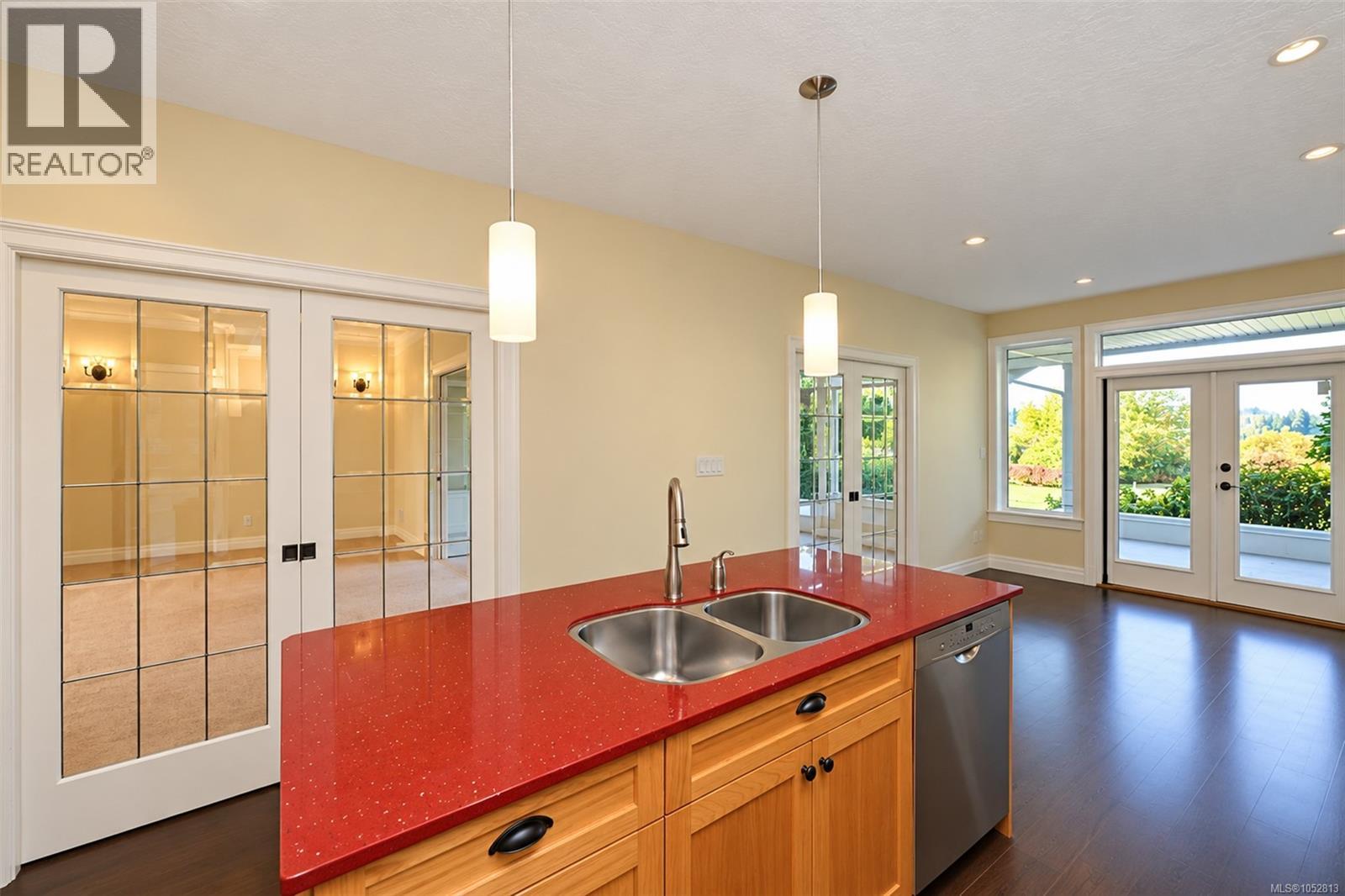 6086 Sterling Dr - 16