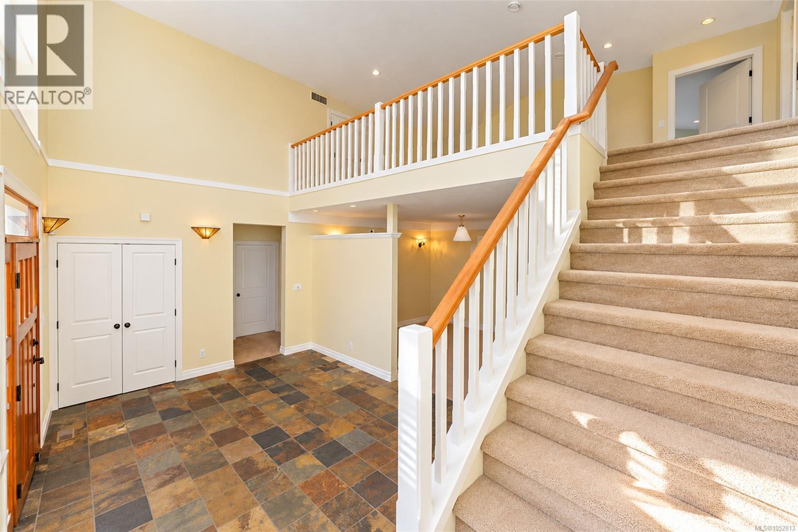 6086 Sterling Dr - 31