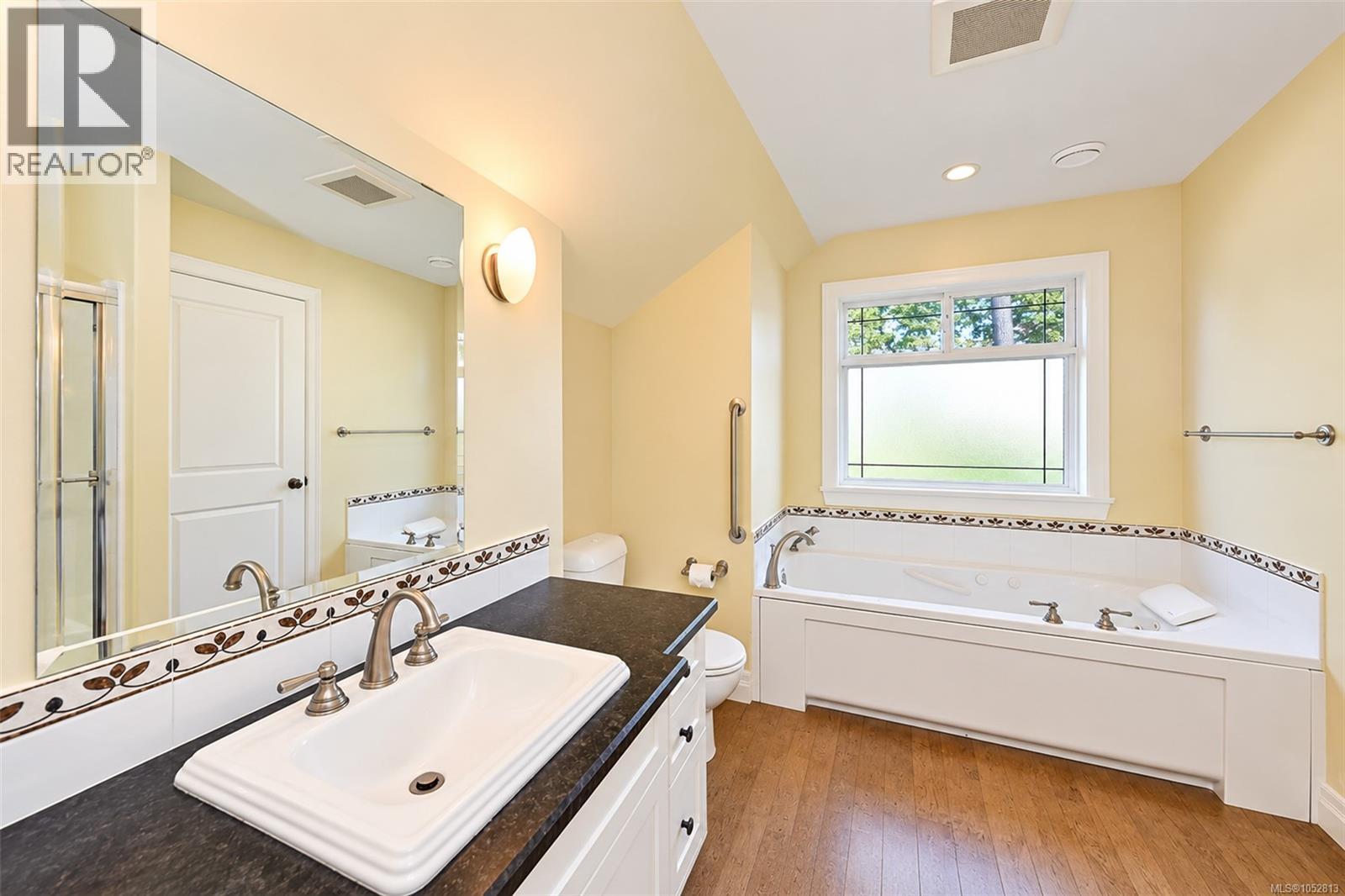 6086 Sterling Dr - 36