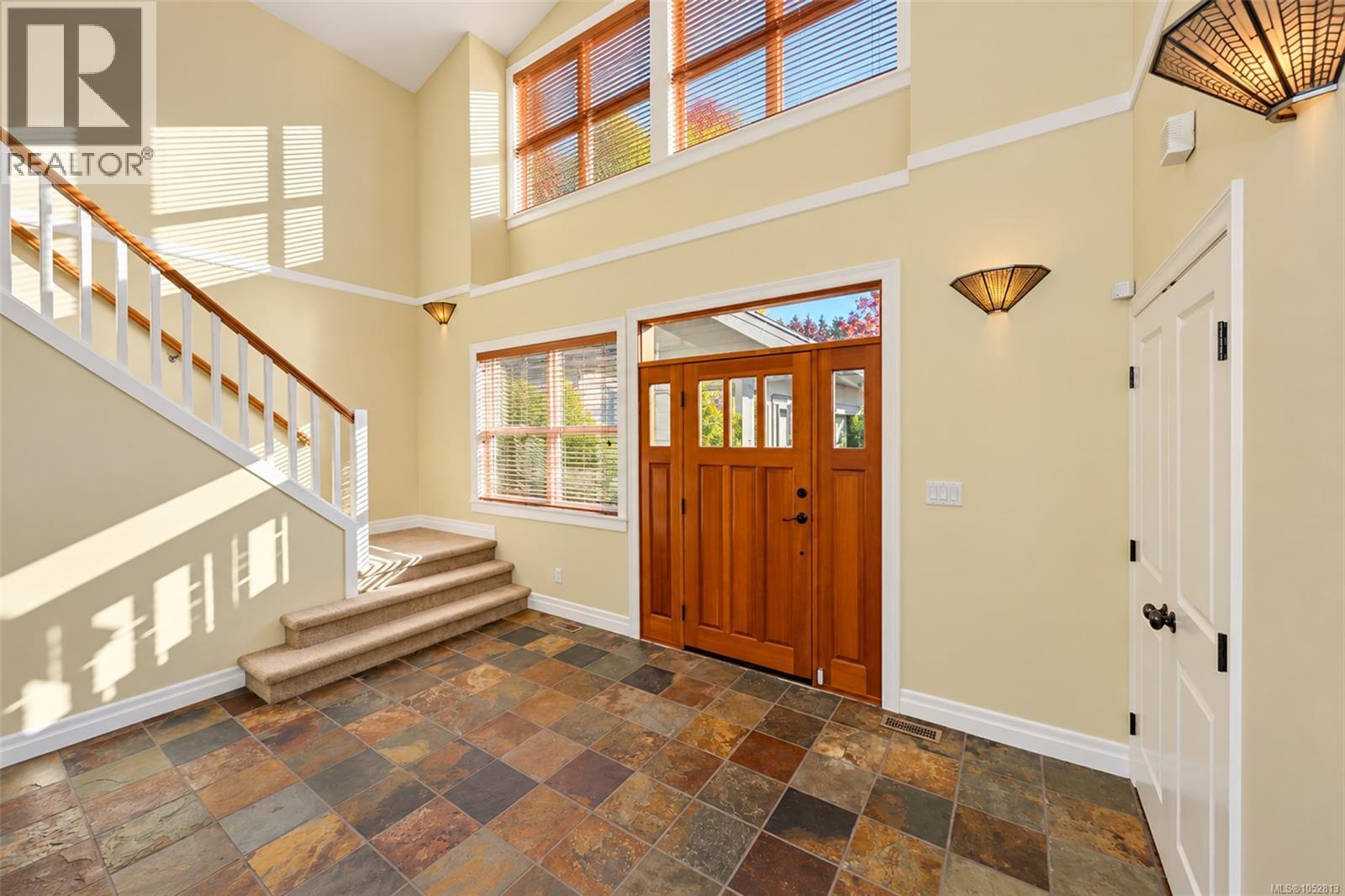6086 Sterling Dr - 4