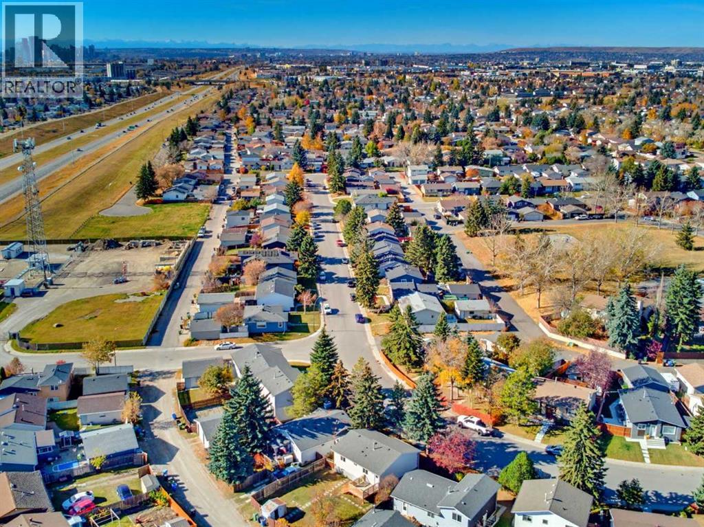 215 Rundlecairn Road NE, photo 40 of 44