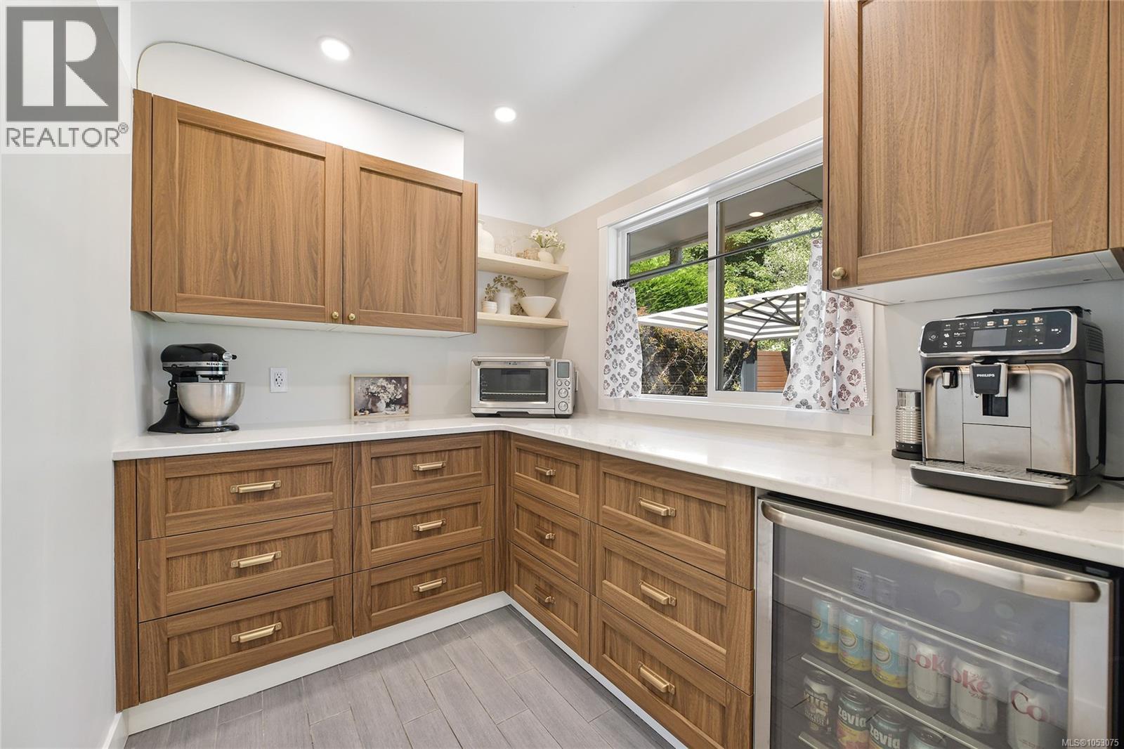  3877 Cedar Hill Cross Road, Saanich