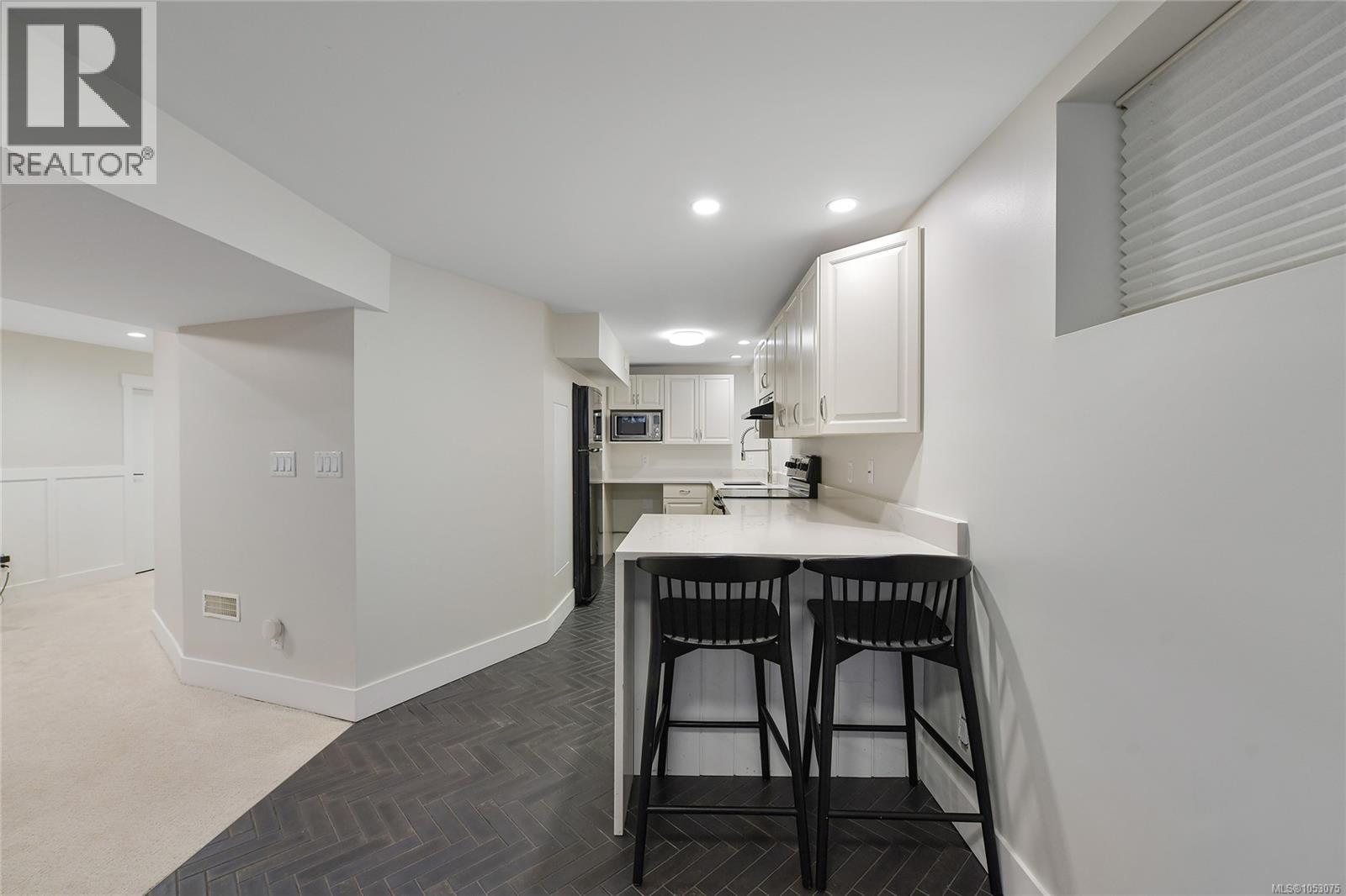  3877 Cedar Hill Cross Road, Saanich