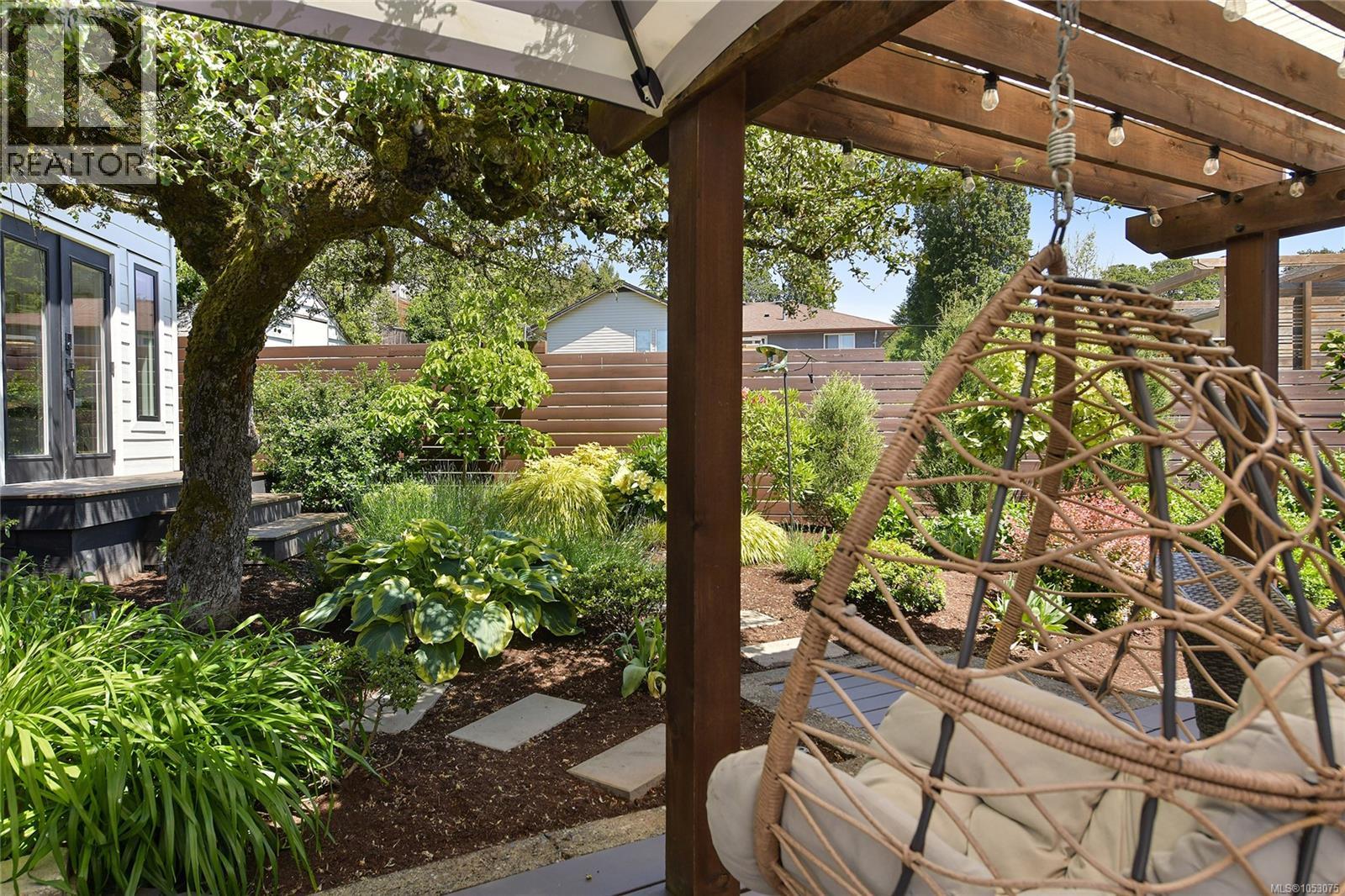  3877 Cedar Hill Cross Road, Saanich