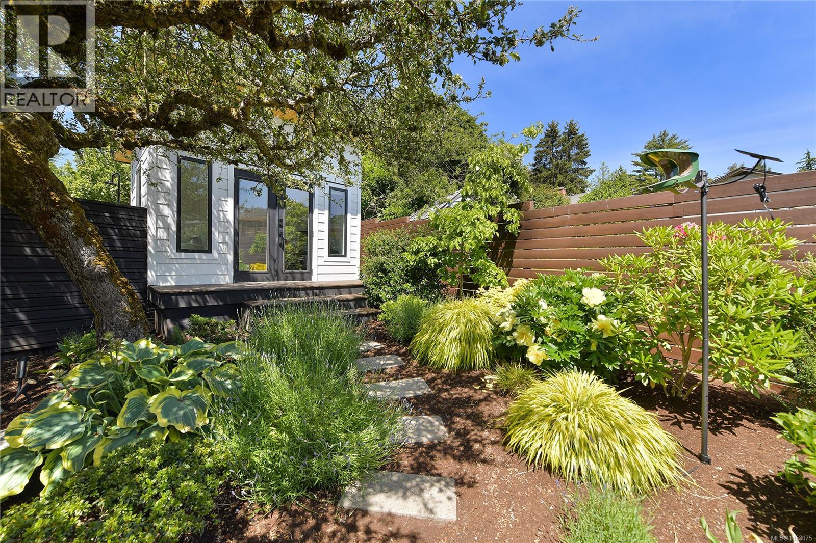  3877 Cedar Hill Cross Road, Saanich