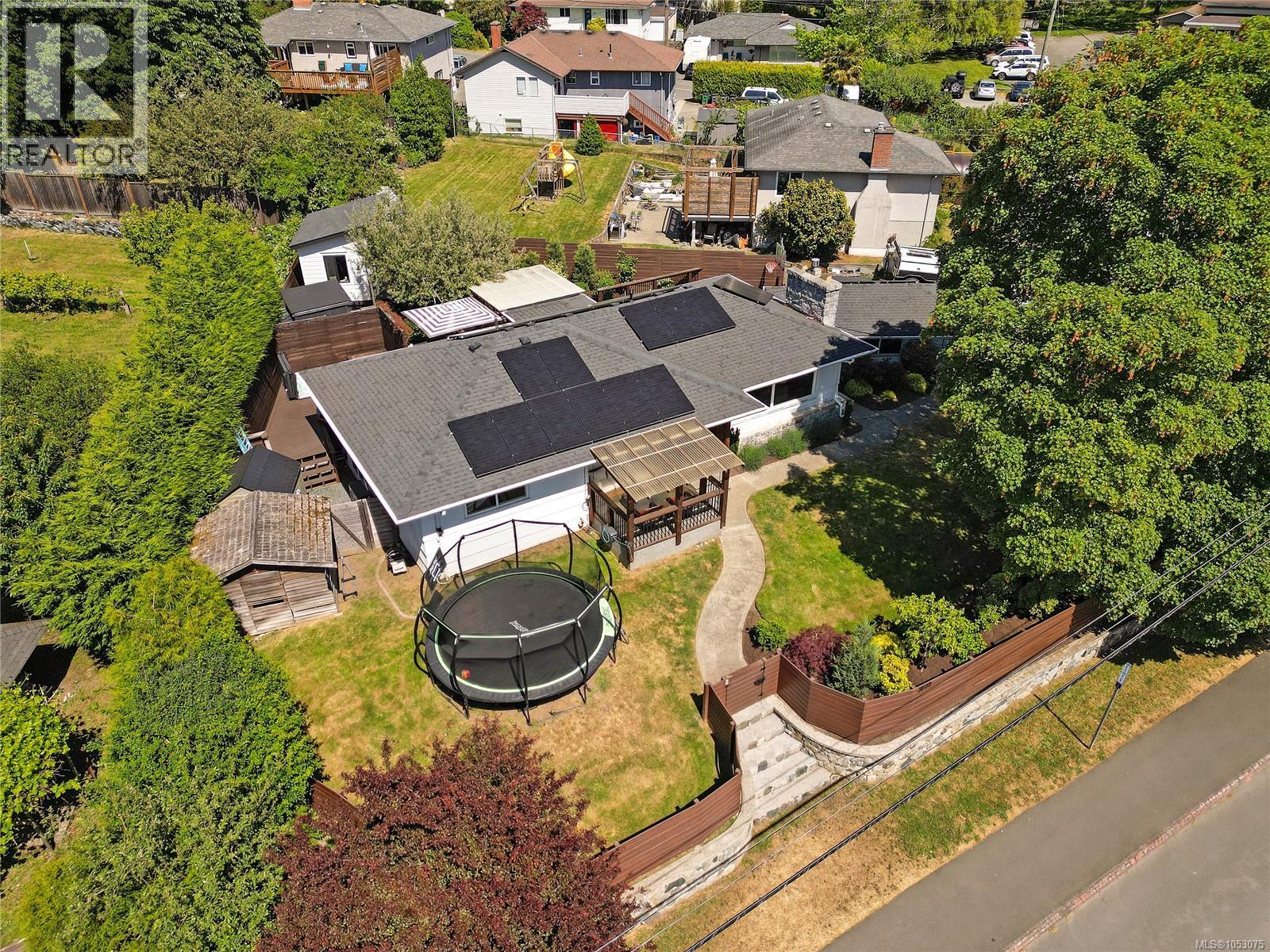  3877 Cedar Hill Cross Road, Saanich