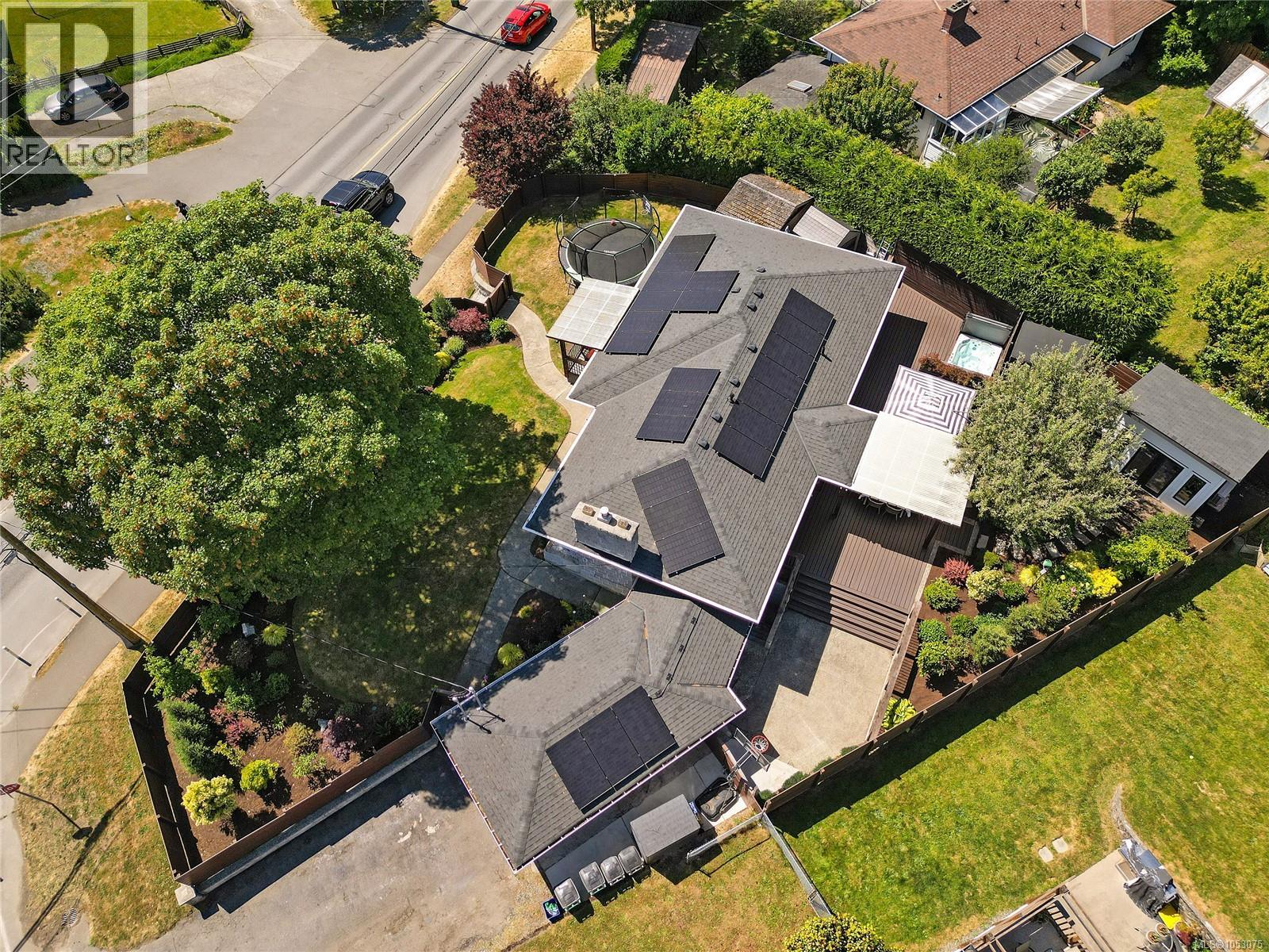  3877 Cedar Hill Cross Road, Saanich