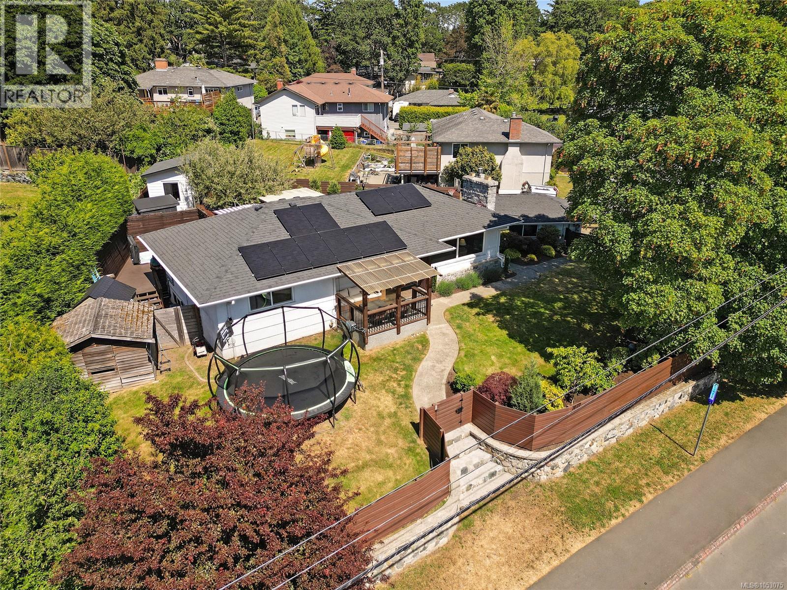  3877 Cedar Hill Cross Road, Saanich