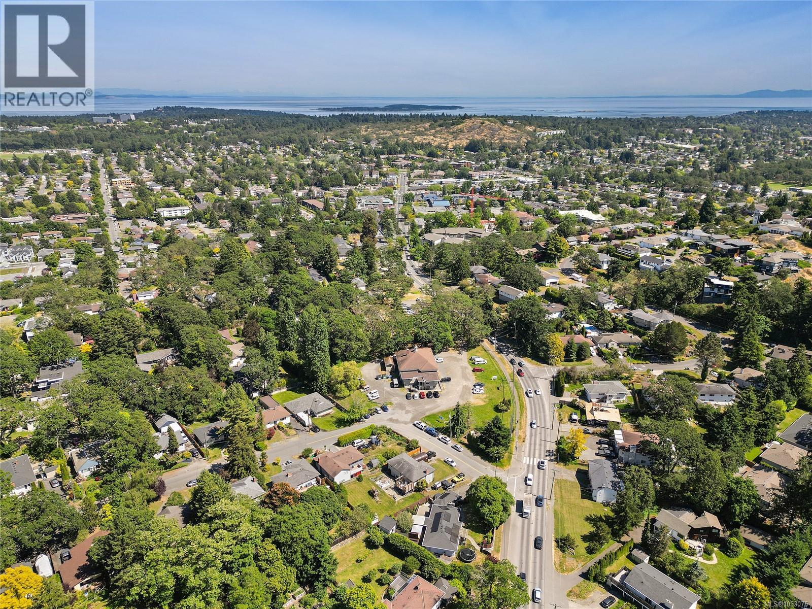  3877 Cedar Hill Cross Road, Saanich