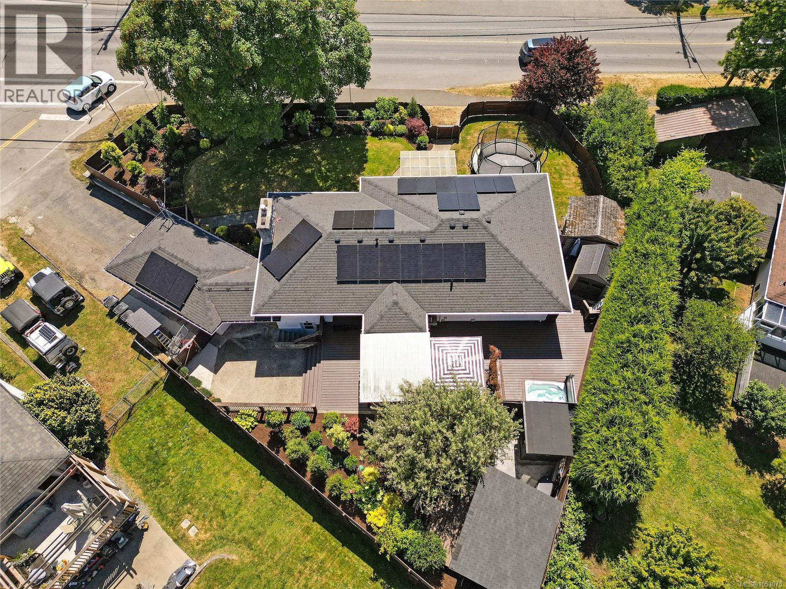  3877 Cedar Hill Cross Road, Saanich