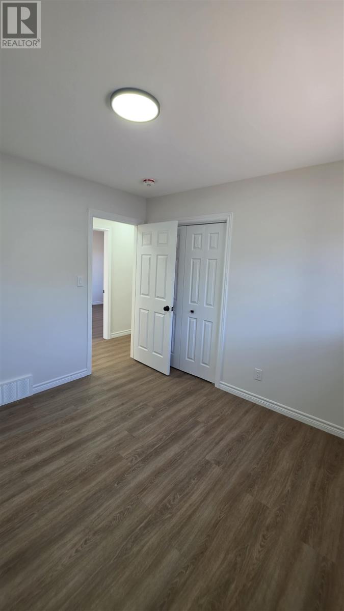 255 East Balfour ST - 23