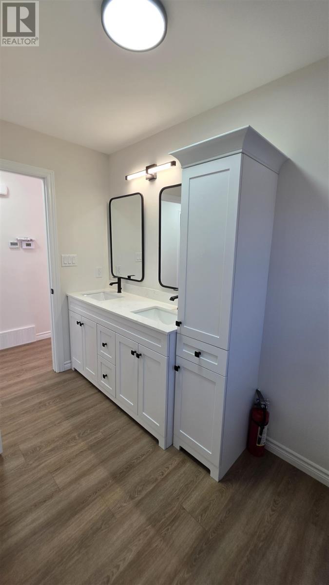 255 East Balfour ST - 30