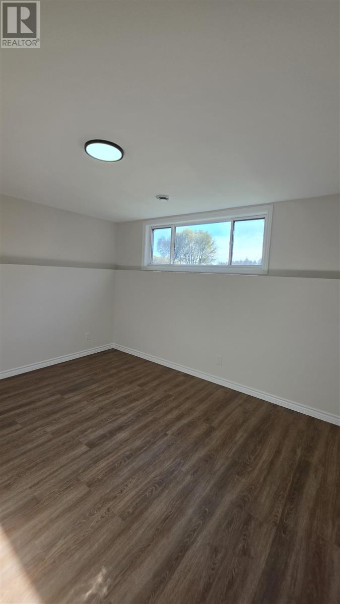 255 East Balfour ST - 36