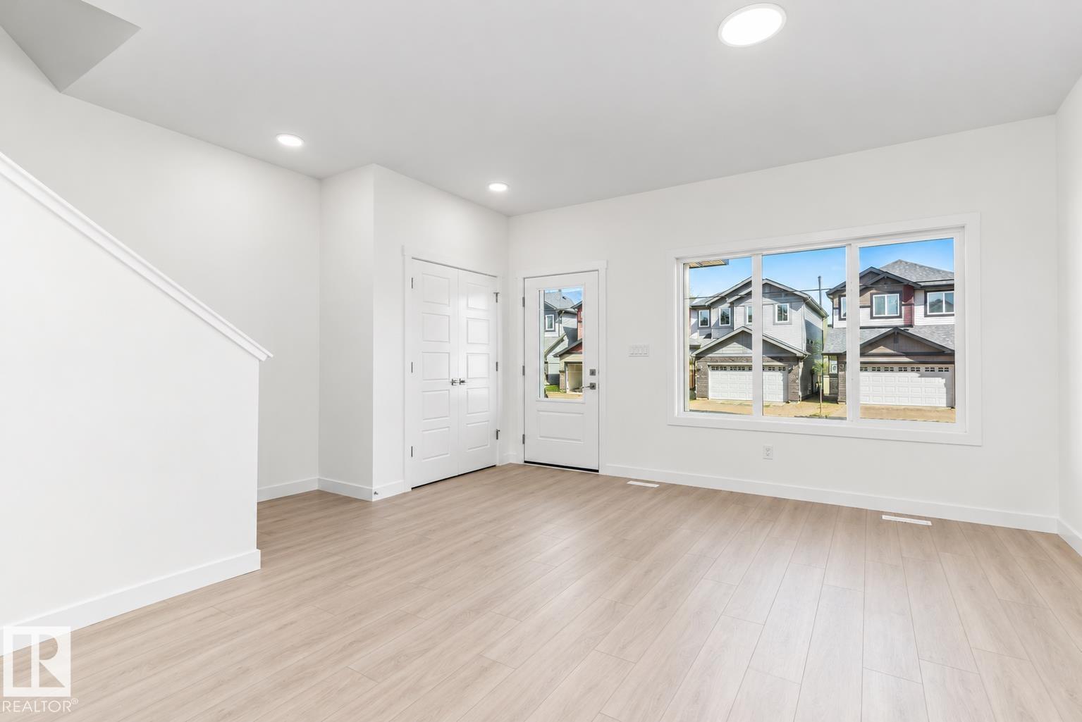 Property photograph 5 for MLS E4514451