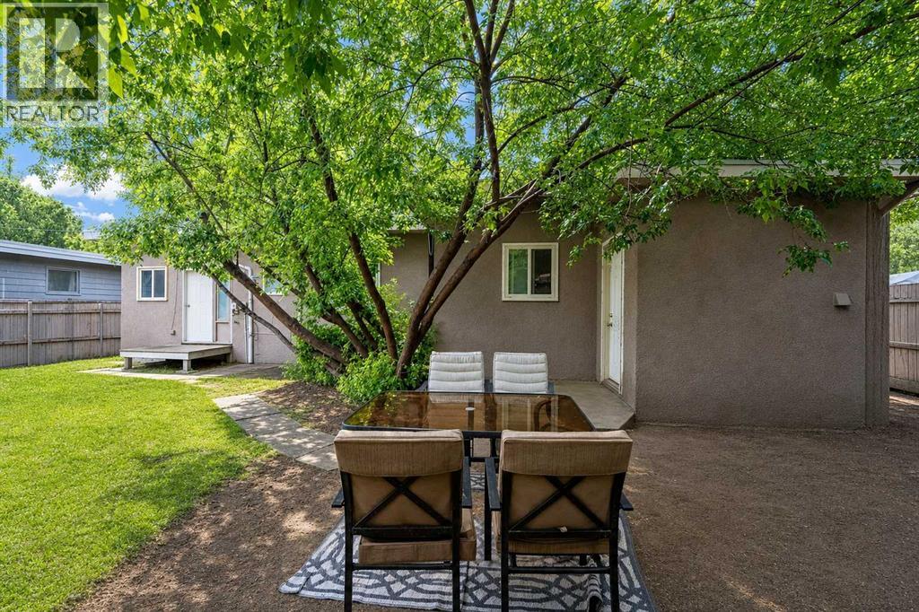1501 16 Avenue S, photo 22 of 28