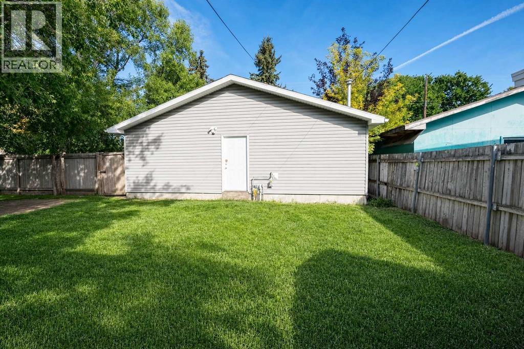 1501 16 Avenue S, photo 25 of 28