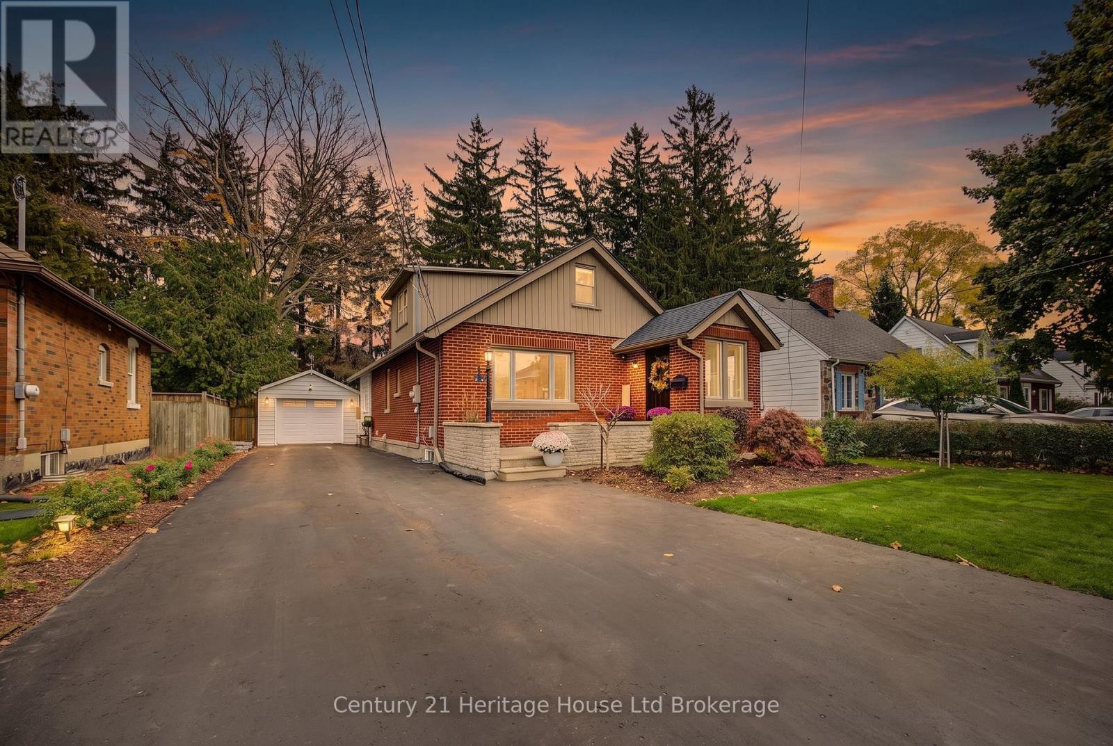 346 GRAHAM STREET, Woodstock (Woodstock - North)