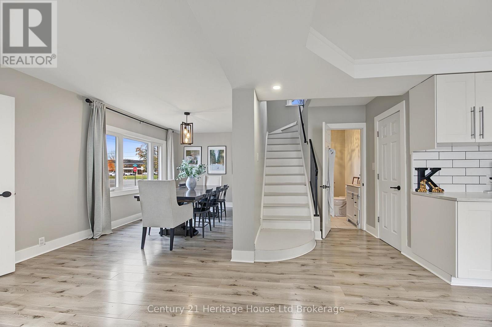 346 GRAHAM STREET, Woodstock (Woodstock - North) — photo 6