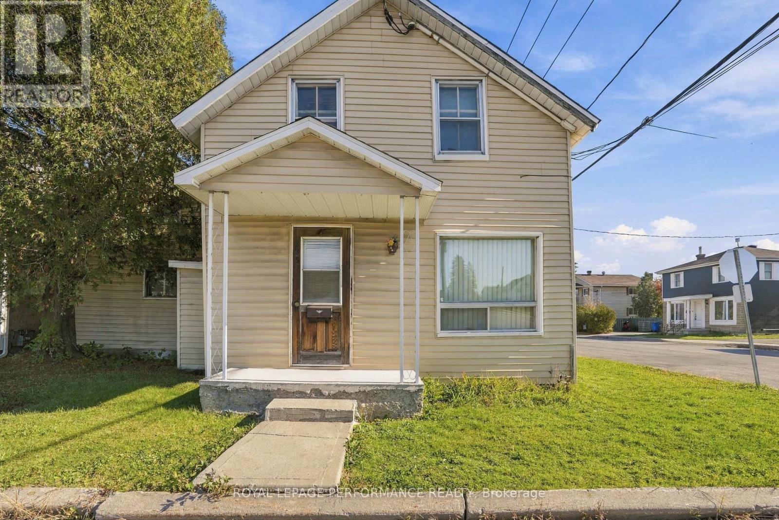 325 KITCHENER STREET, Hawkesbury