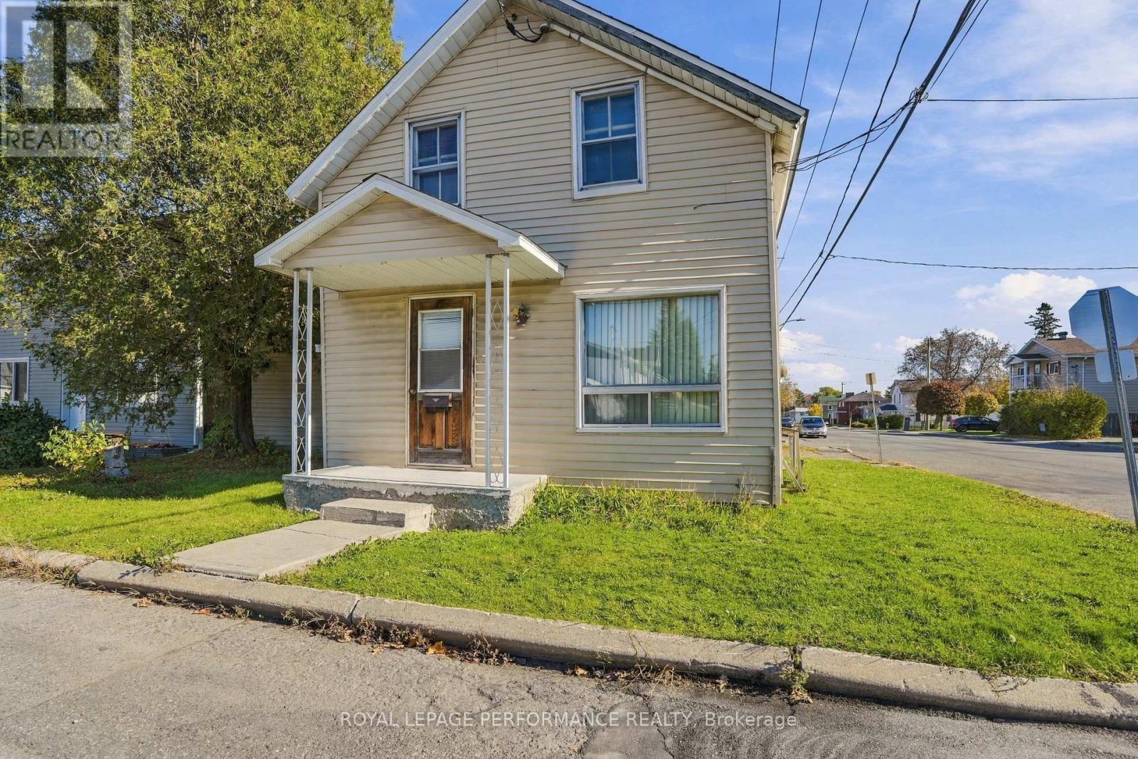 325 KITCHENER STREET, Hawkesbury — photo 4